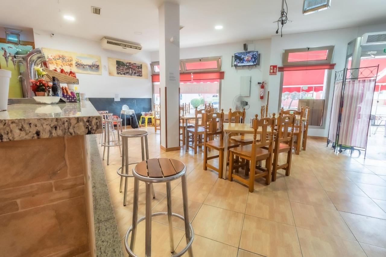 Albergue Rojo Plata Torremegía Kültér fotó