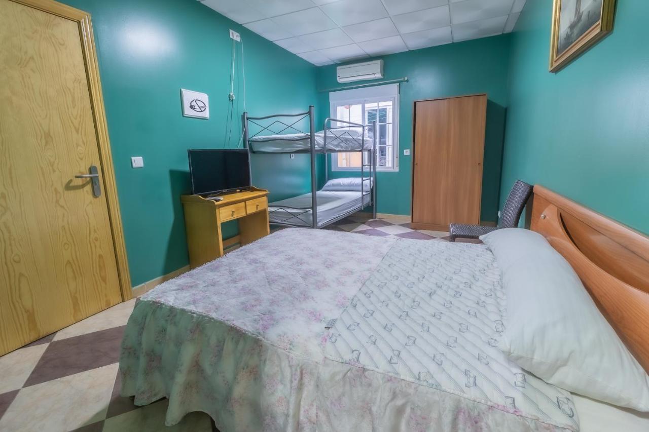 Albergue Rojo Plata Torremegía Kültér fotó