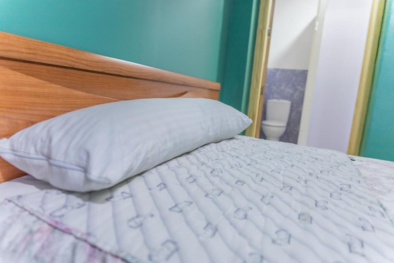 Albergue Rojo Plata Torremegía Kültér fotó