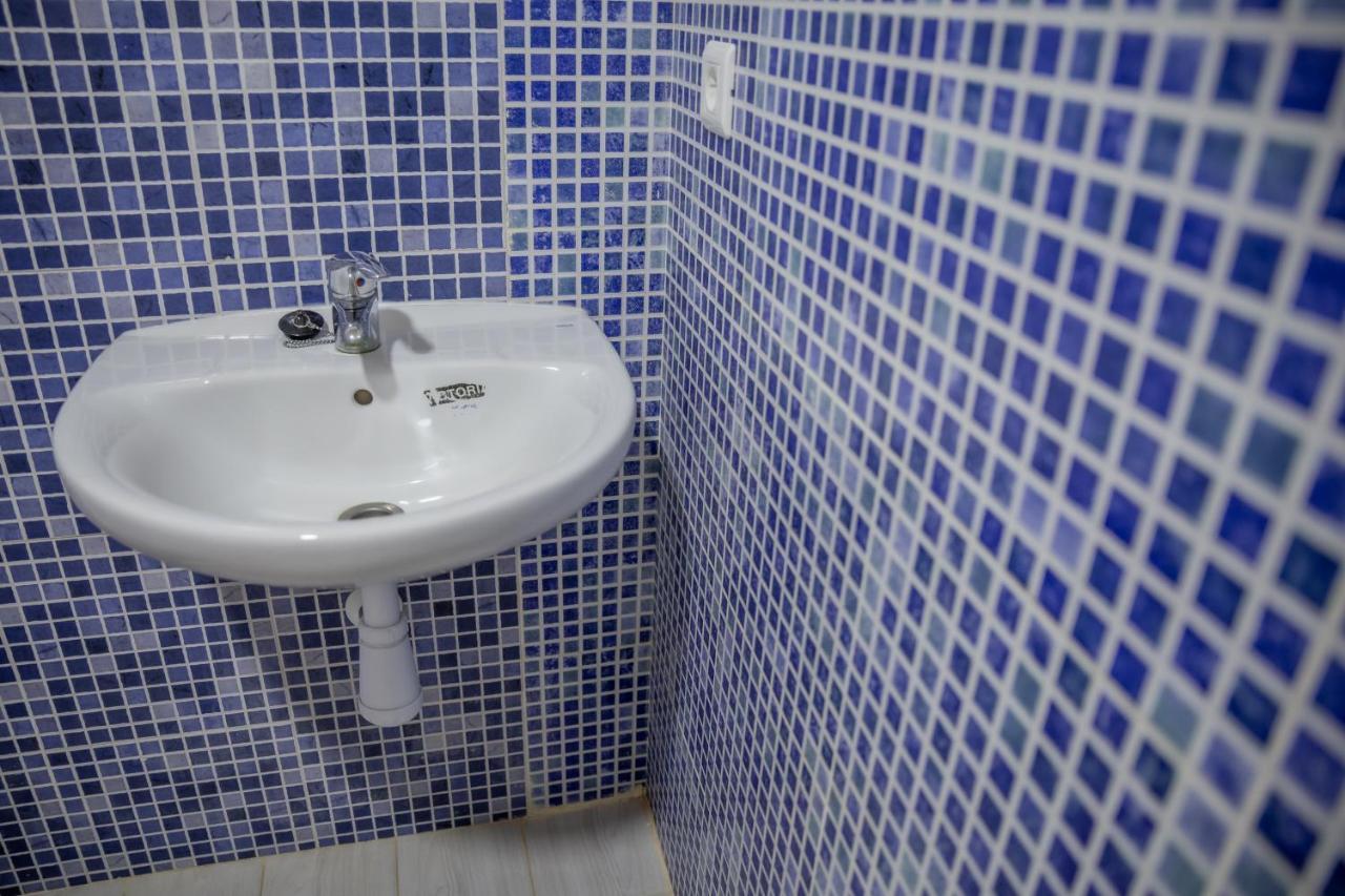 Albergue Rojo Plata Torremegía Kültér fotó