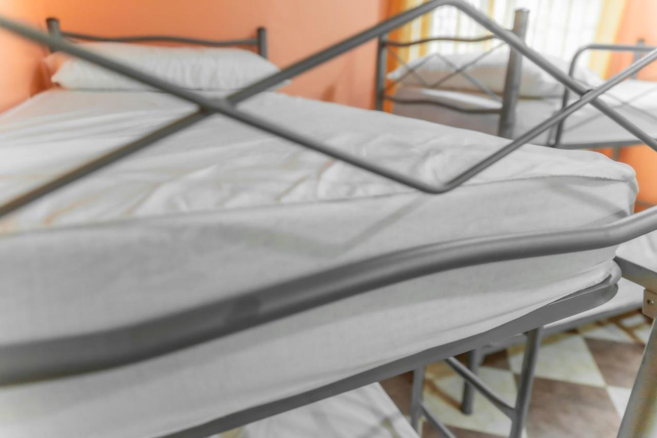 Albergue Rojo Plata Torremegía Kültér fotó