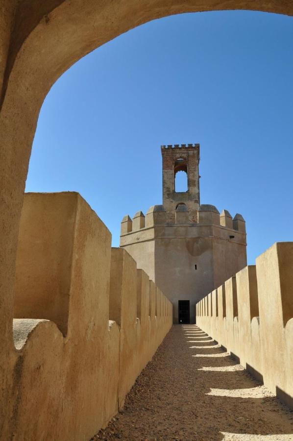 Albergue Rojo Plata Torremegía Kültér fotó