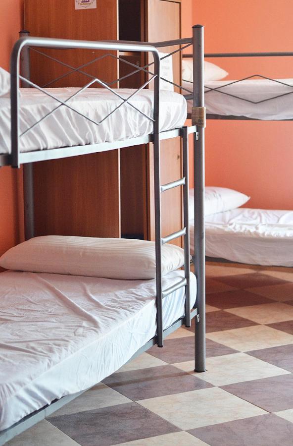 Albergue Rojo Plata Torremegía Kültér fotó